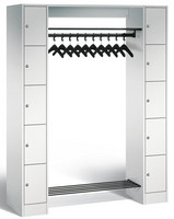 E868700